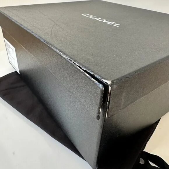 CHANEL Lambskin Shearling Canvas CC Lace Up Boots Black Gold Logo Size 38.5 - Picture 8 of 13